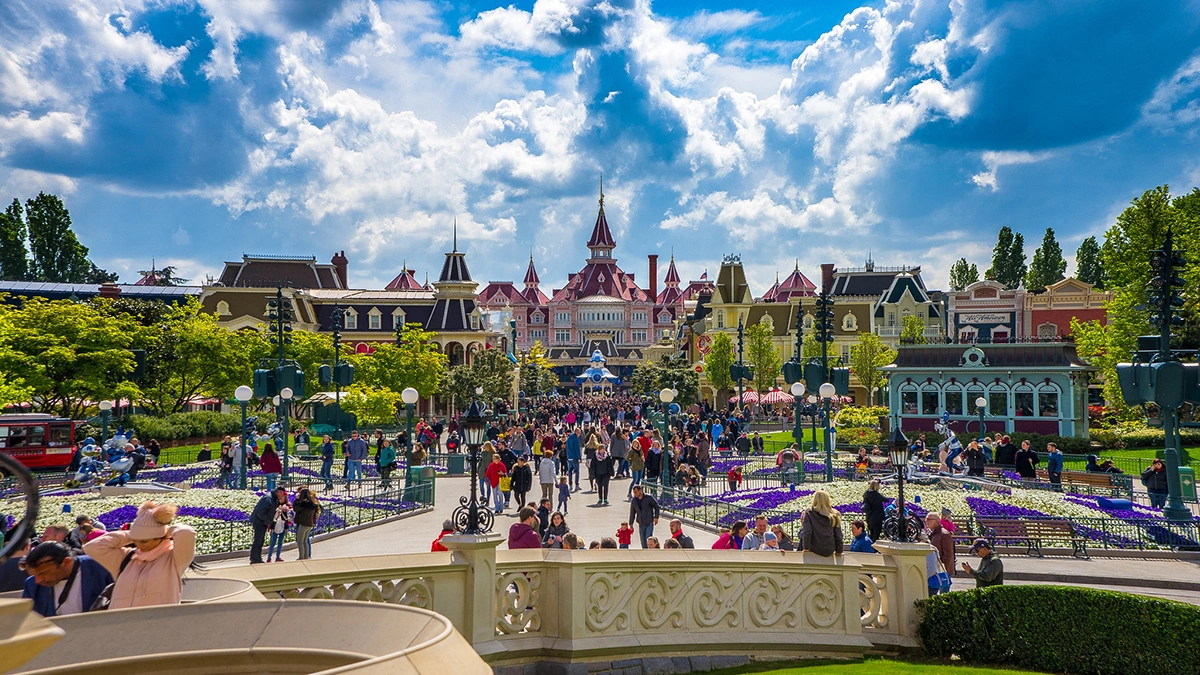 Disneyland Paris Transfers – Private & Comfortable Door-to-Door Service